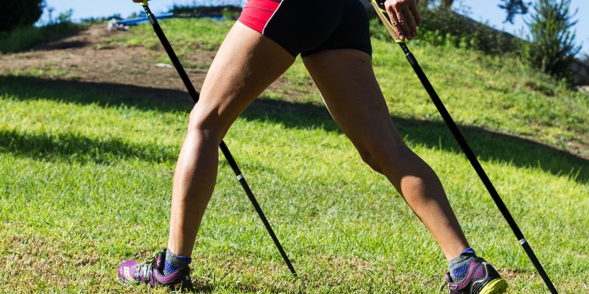 Découvrez pourquoi marcher avec des bâtons est excellent pour vous et votre santé