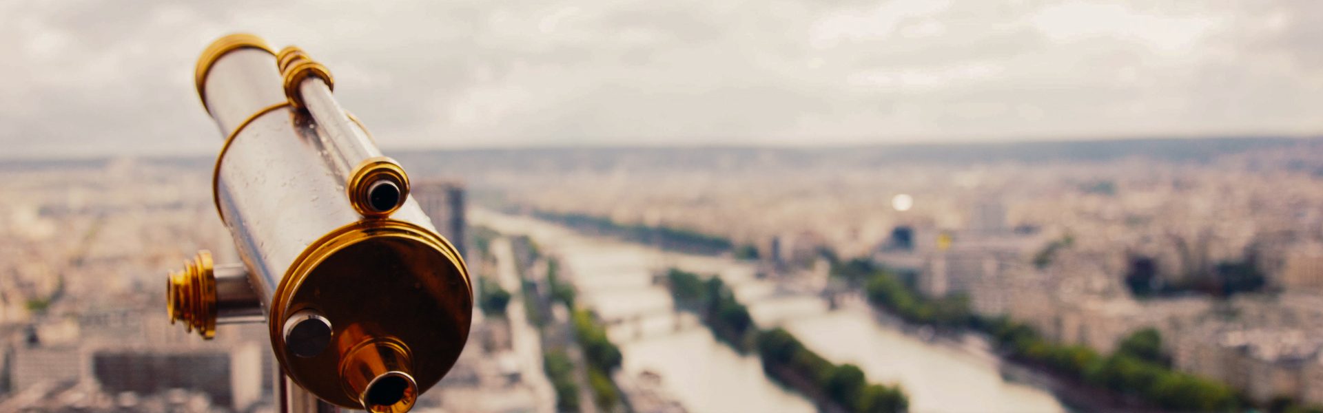 S'envoler en plein Paris découvrez ce nouveau point de vue exclusif au cœur du 16ème arrondissement de la capitale française.